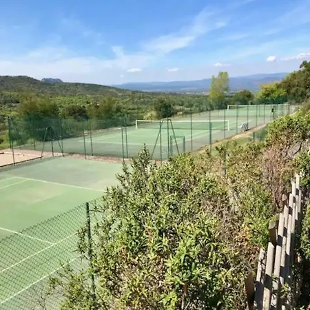 La Provencale * Roquebrune-sur-Argens